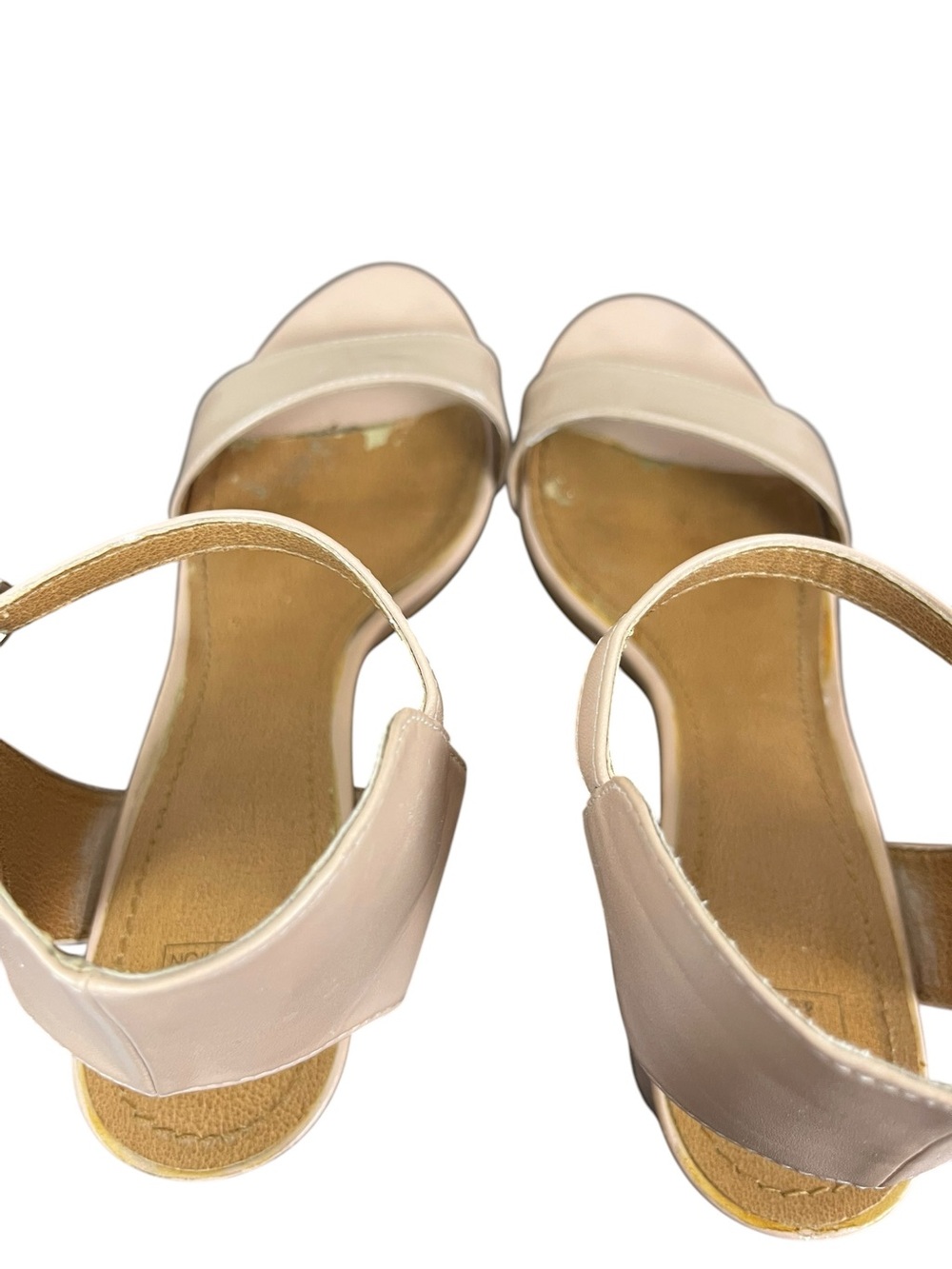 14th & Union Beige Patent Ankle Strap Heels Women's size 8 - Picture 7 of 12